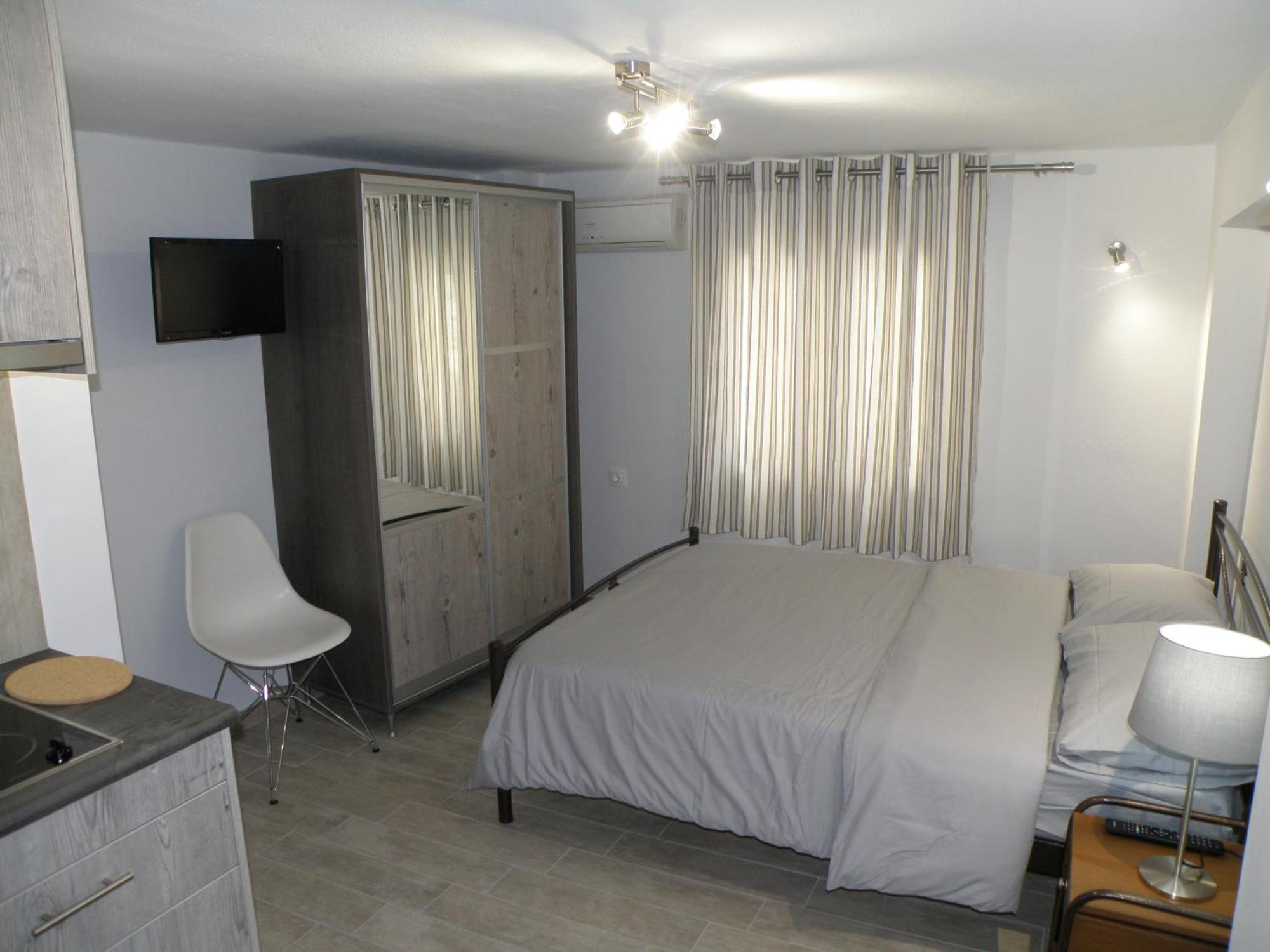 Talos Apartments And Studios Heraklion  Ngoại thất bức ảnh